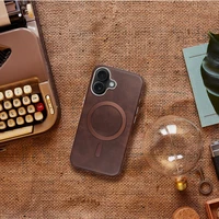 GENTLEMAN MAG COVER Dėklas telefonui, suderinamas su MagSafe, skirtas IPHONE 15 PRO MAX rudas