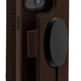 Decoded Nuimamas odinis piniginės dėklas su MagSafe ir atvartu iPhone 14 Plus - ruda