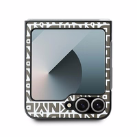 DKNY Dėklas telefonui Samsung Galaxy Z Flip6 su apatine juosta - rudas