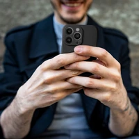 SILICONE MAG DĖKLAS suderinamas su MagSafe XIAOMI Redmi 15C juoda