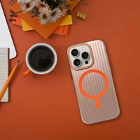 Dėklas SIMPLY, suderinamas su MagSafe, skirtas iPhone 13 Pro, titano smėlio spalvos