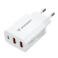 Wozinsky CWCUCW 30W USB-C / 2 x USB-A sieninis įkroviklis - baltas