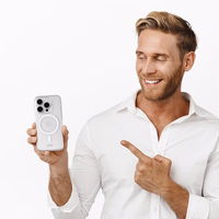 Crong Clear MAG Cover - iPhone 16 Pro MagSafe dėklas (Clear)