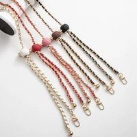 Grandinėlė / virvelė su laikikliu GLAMOUR tinka visiems modeliams, maks. plotis 80 mm – ruda