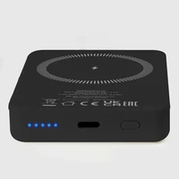 SBS TEBB5000MAG1CK Belaidė išorinė baterija 5000 mAh USB-C, suderinama su MagSafe - juoda