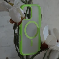 Liavec minkštas dėklas skirtas Iphone 17 žalias