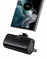 VEGER išorinė baterija 5000 mAh su įmontuotu jungtimi Type C PlugOn PD QC3.0 3A 20W W0558 juoda