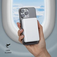 Išorinė baterija SBS TEBB5000MAG1CW 5000 mAh USB-C, suderinama su MagSafe - balta